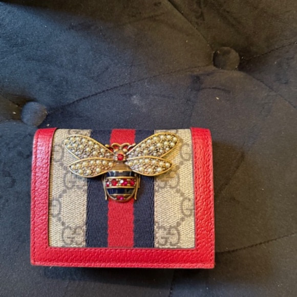 Amazing Gucci wallet red and navy with jeweled bee - Picture 1 of 3